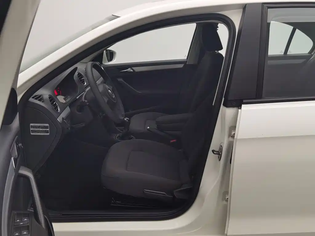Volkswagen Jetta — миниатюра 10