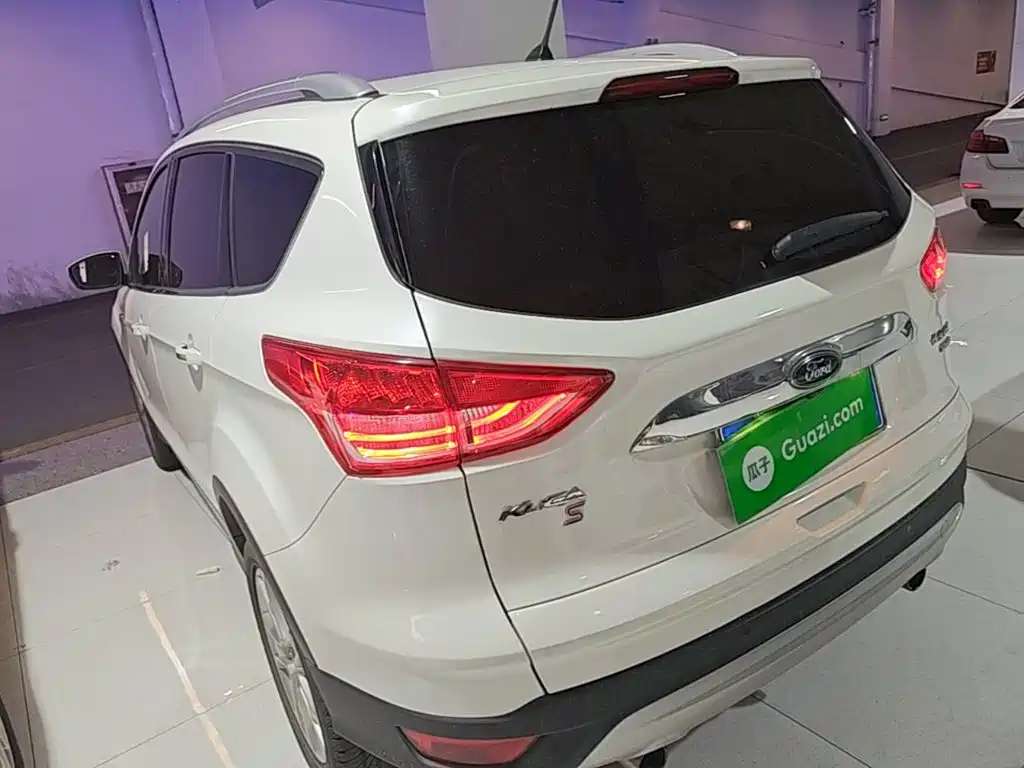 Ford Kuga — миниатюра 5