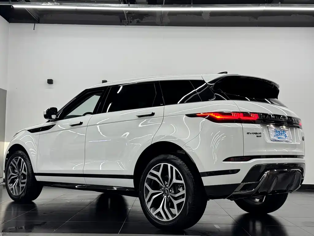 Land Rover Evoque — миниатюра 13