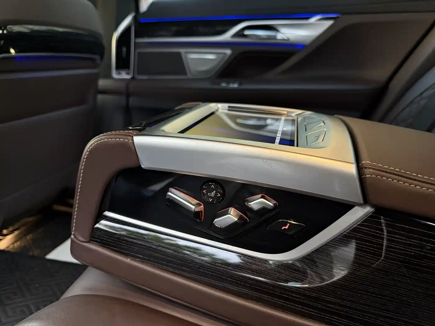 BMW 7 series id 4514378 из Китая 34
