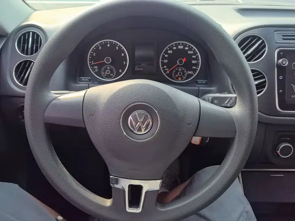 Volkswagen Tiguan — миниатюра 11