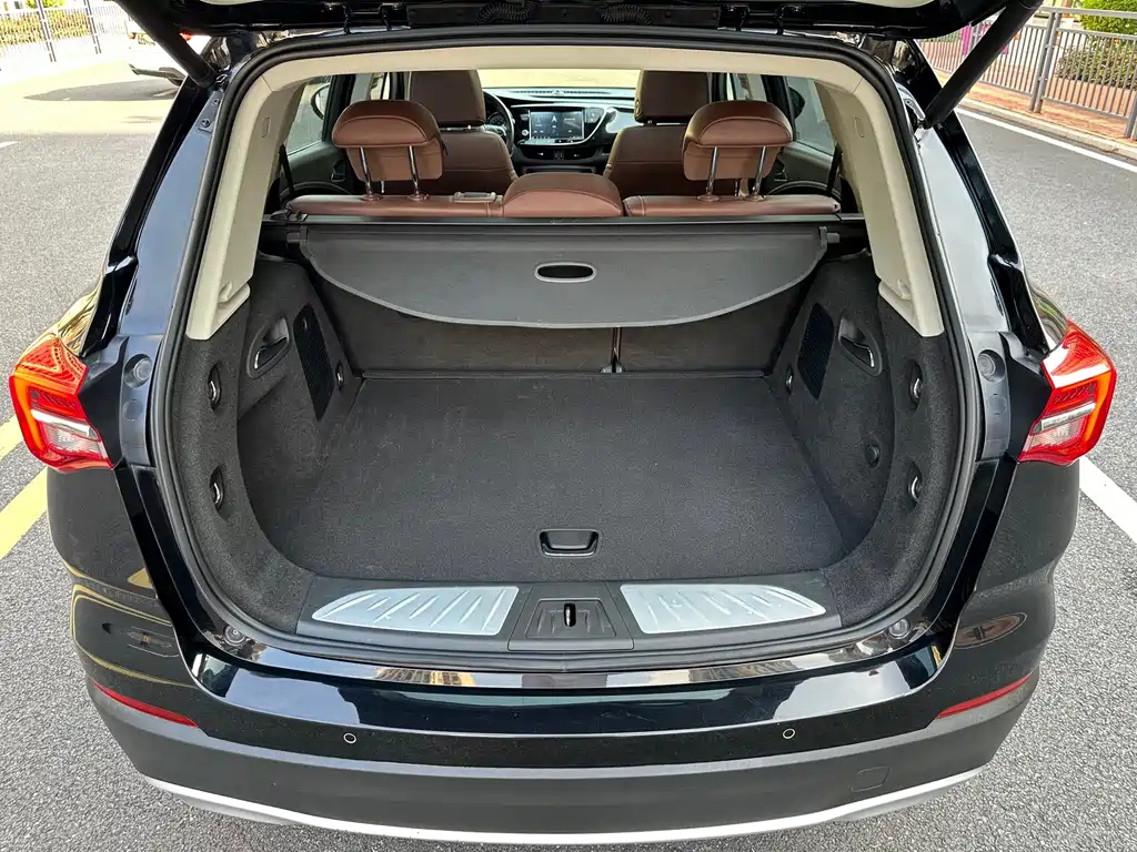 Buick Envision Plus — миниатюра 10