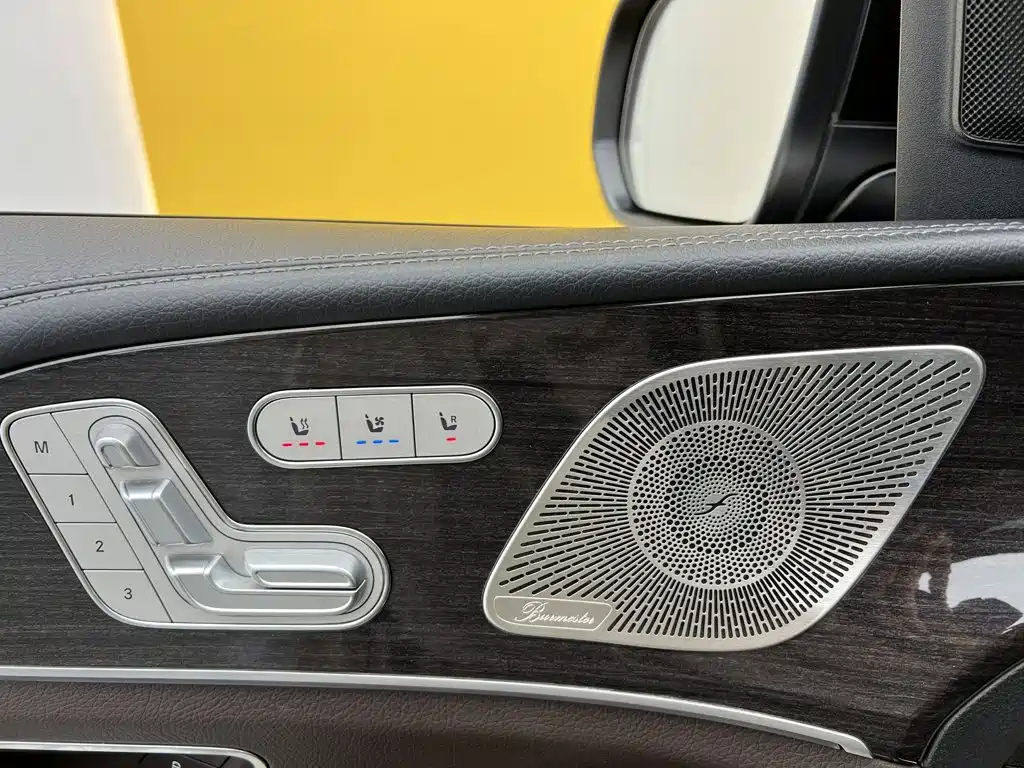 Mercedes-Benz GLS — миниатюра 17