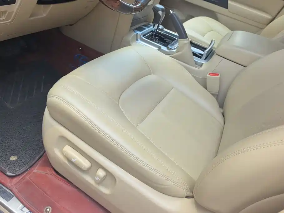 Toyota Land Cruiser — миниатюра 9