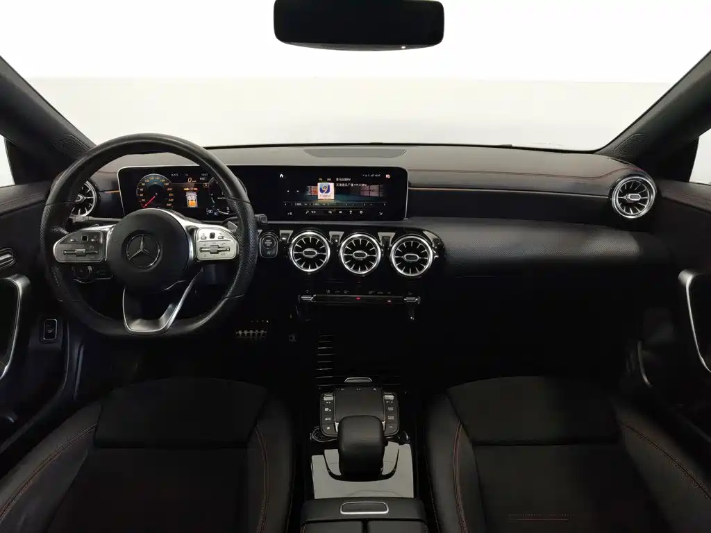 Mercedes-Benz CLA (Import) — миниатюра 5