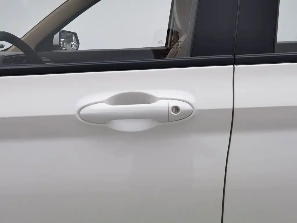 Wuling Hongguang — миниатюра 18
