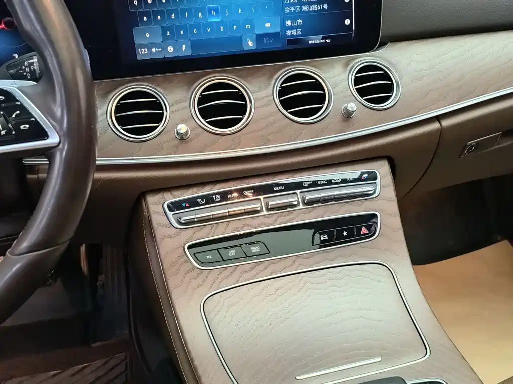 MERCEDES-BENZ E CLASS