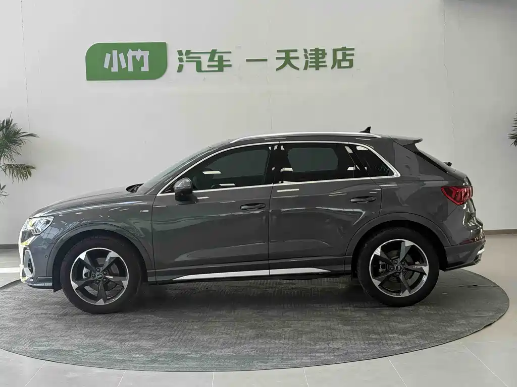 Audi Q3 2023 35 TFSI Fashion (1.4T)