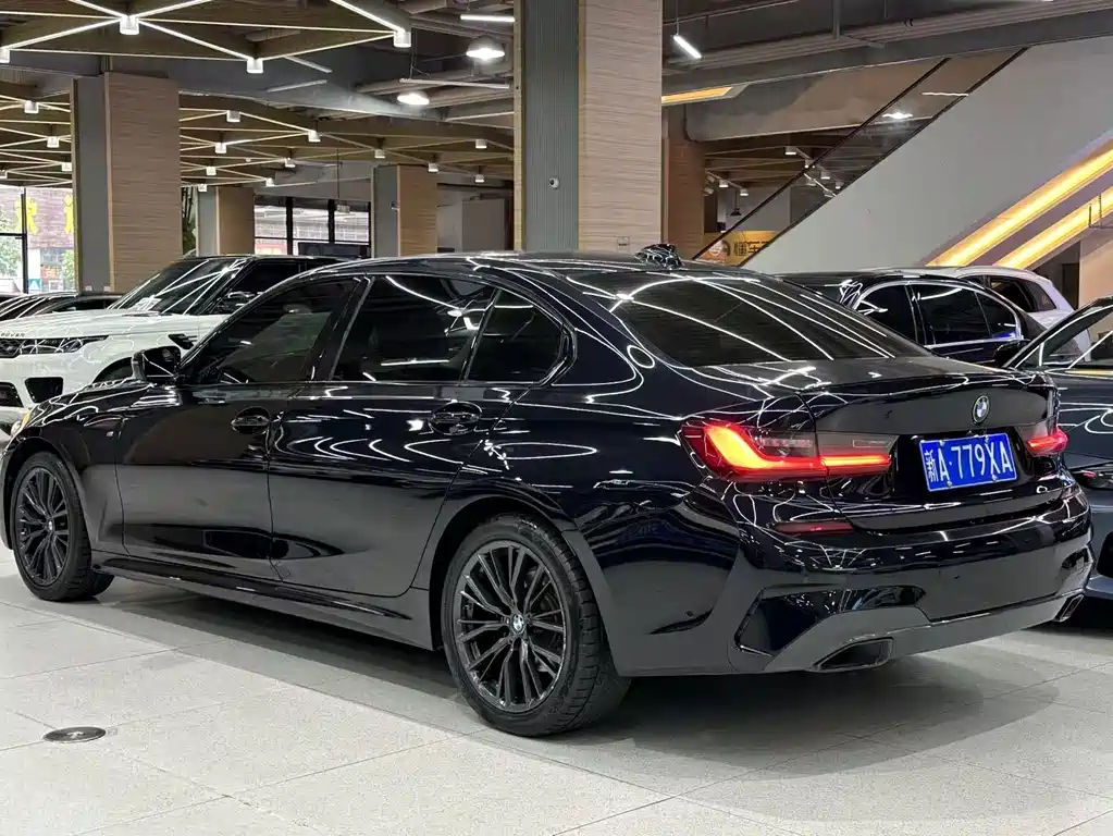 BMW 3 Series — миниатюра 4