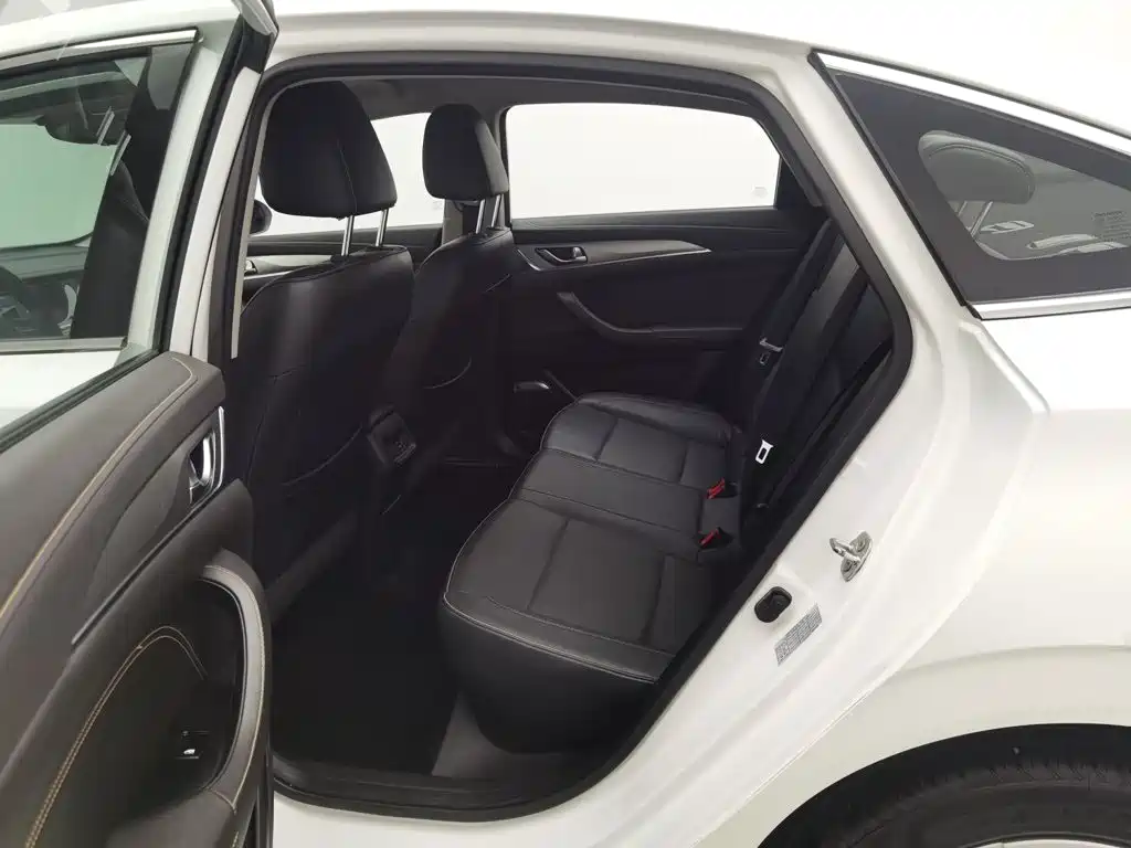 Changan Eado — миниатюра 15