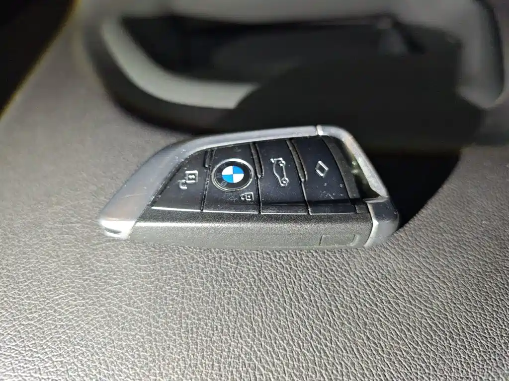 BMW 5 Series — миниатюра 12