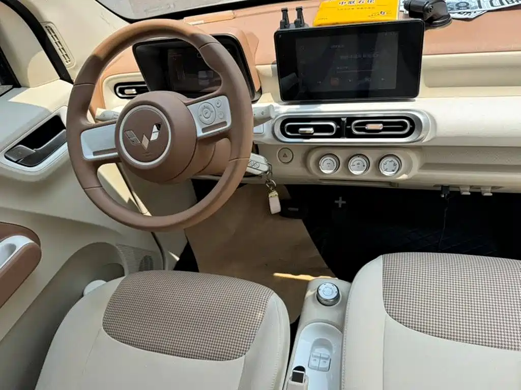 Wuling MINIEV — миниатюра 7