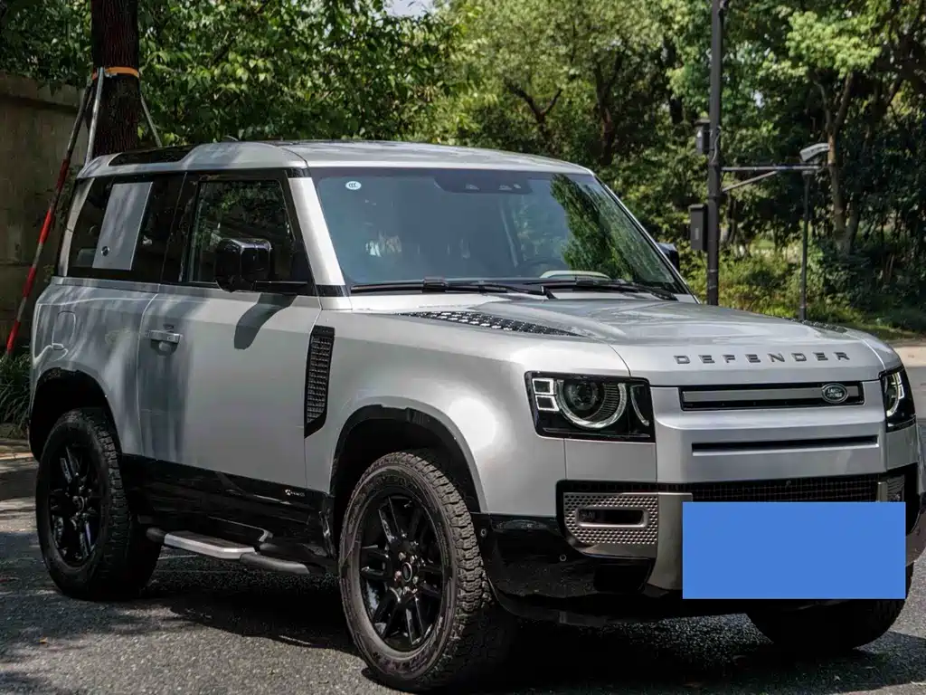 Land Rover Defender — миниатюра 3
