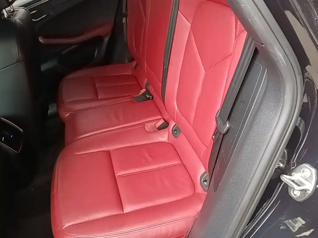 Porsche Macan — миниатюра 17