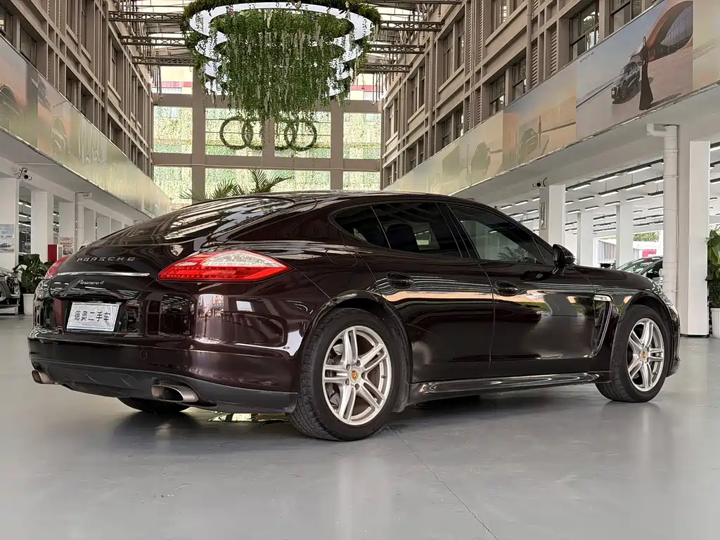 Porsche Panamera — миниатюра 3