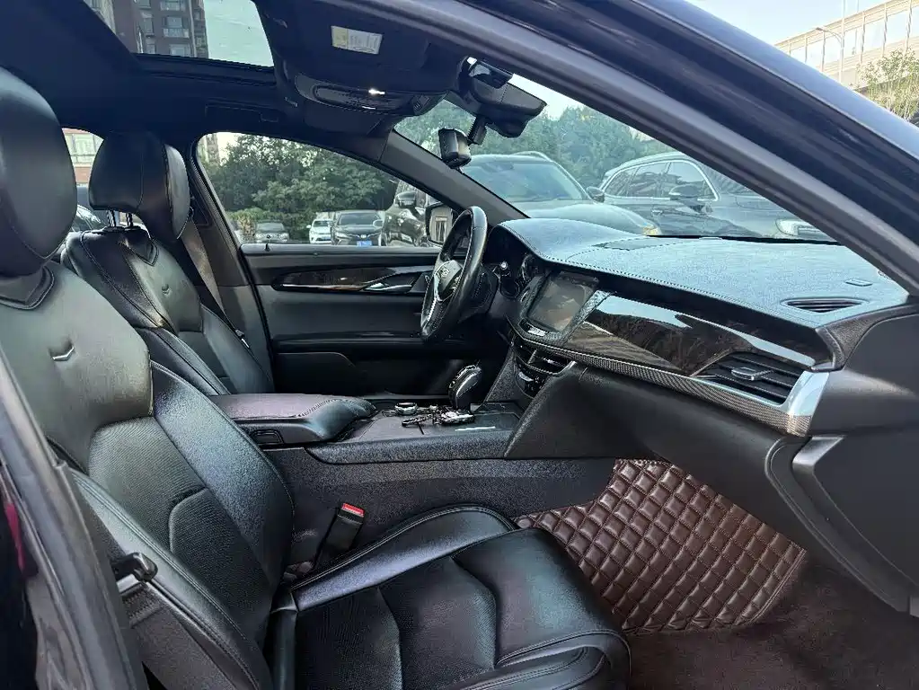 Cadillac CT6 — миниатюра 11