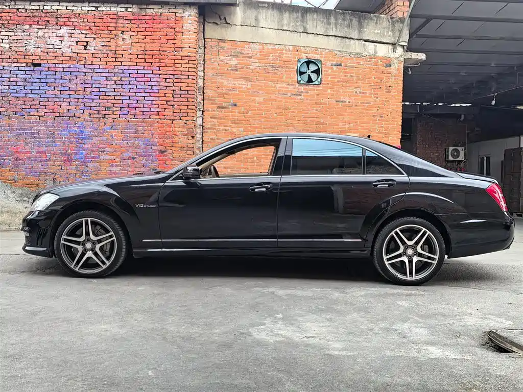 Mercedes-Benz S-Class A MG S AMG 2010 AMG S 65