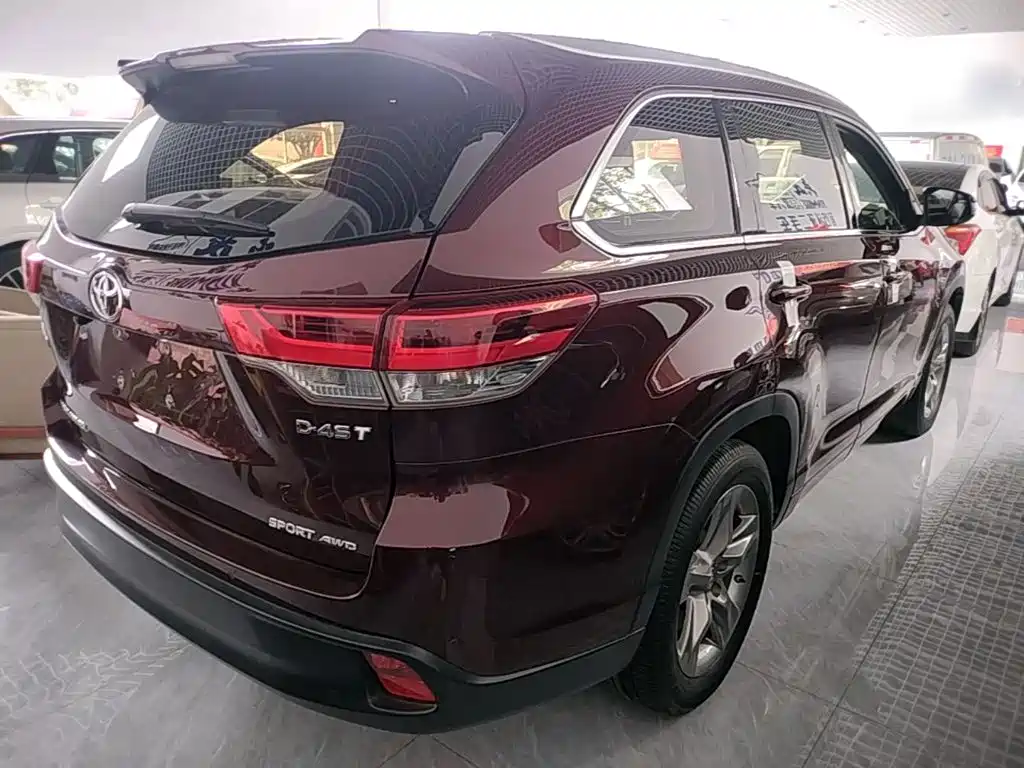 Toyota Highlander — миниатюра 7