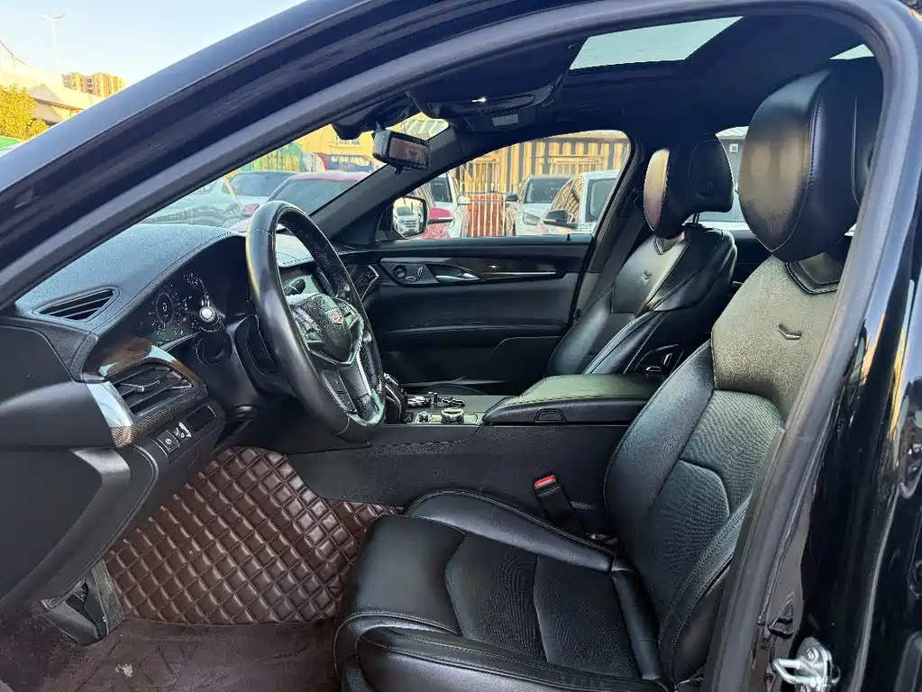Cadillac CT6 — миниатюра 5