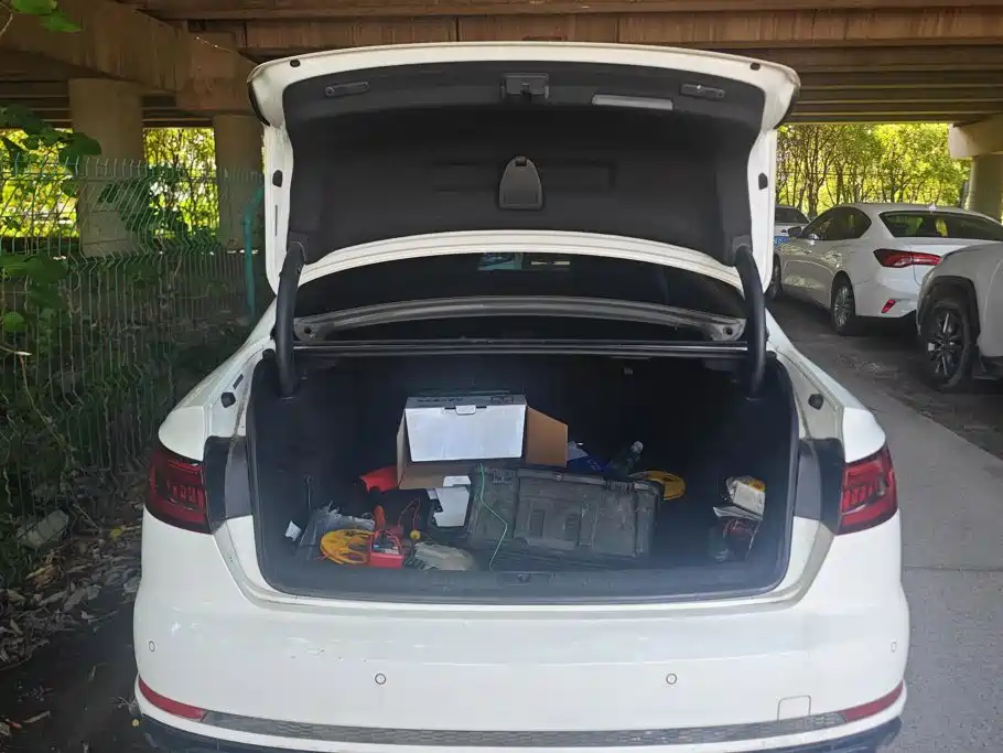 Audi A4L — миниатюра 4