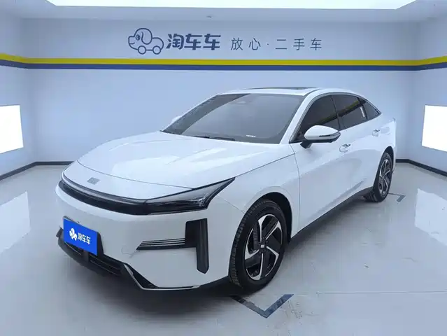 2025 Geely Galaxy L6