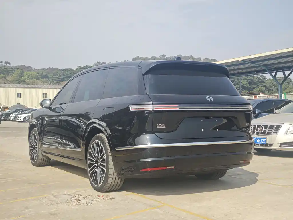 NIO ES8 2026 мест Executive
