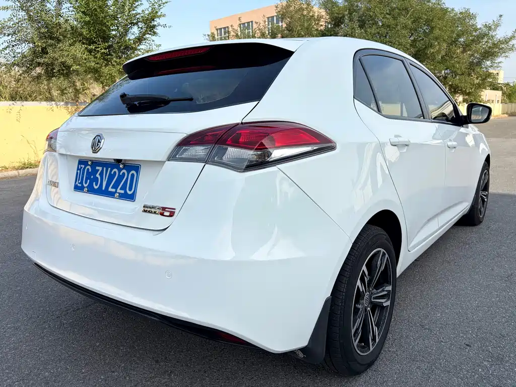 MG MG5 — миниатюра 6