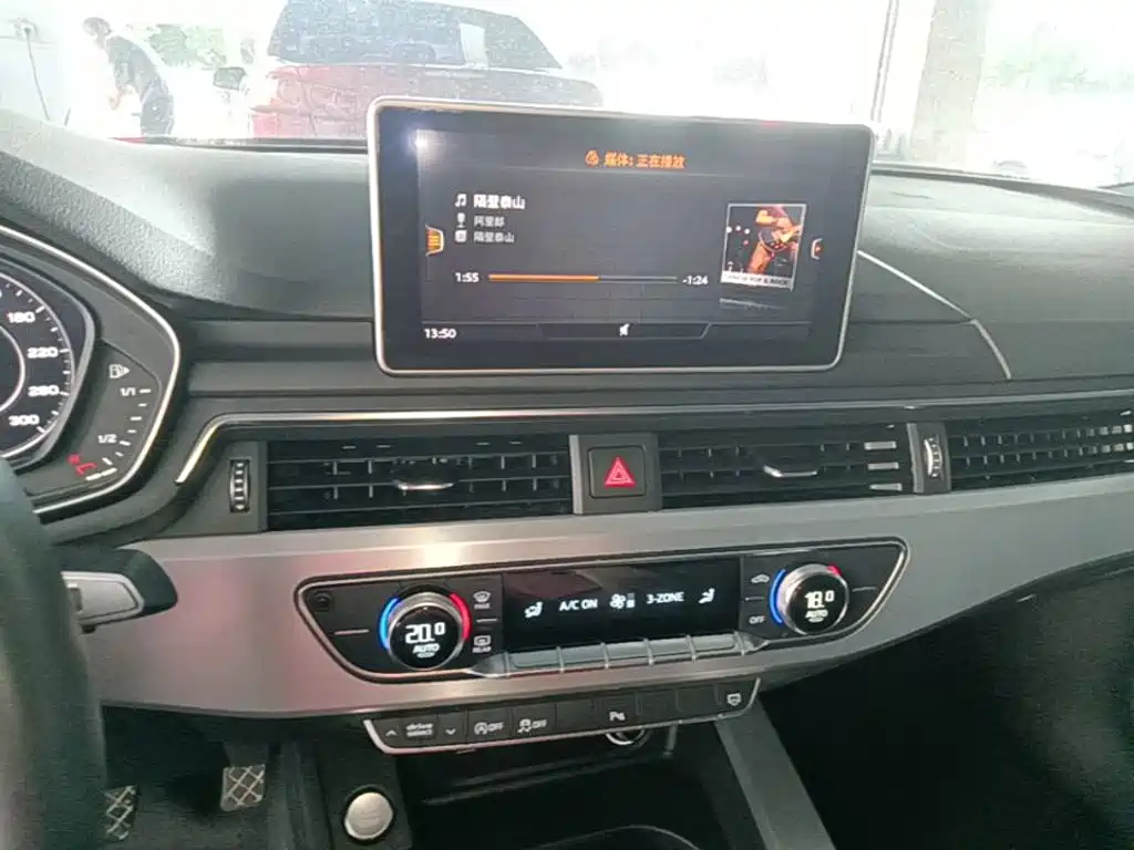 Audi A4L — миниатюра 13