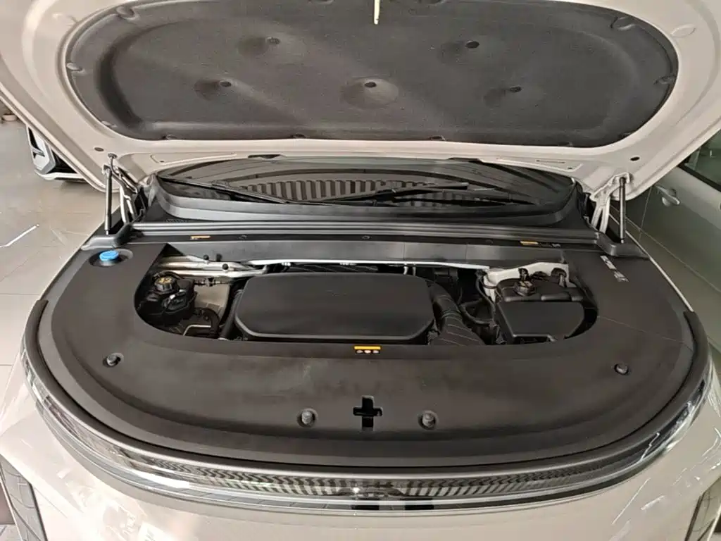 Li Auto Li L6 — миниатюра 20