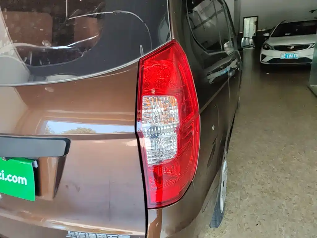 Wuling Hongguang — миниатюра 8