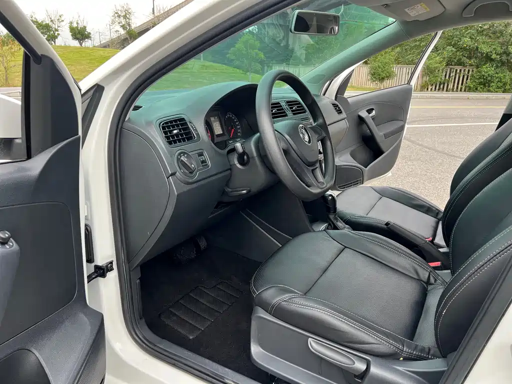 Volkswagen Polo — миниатюра 9
