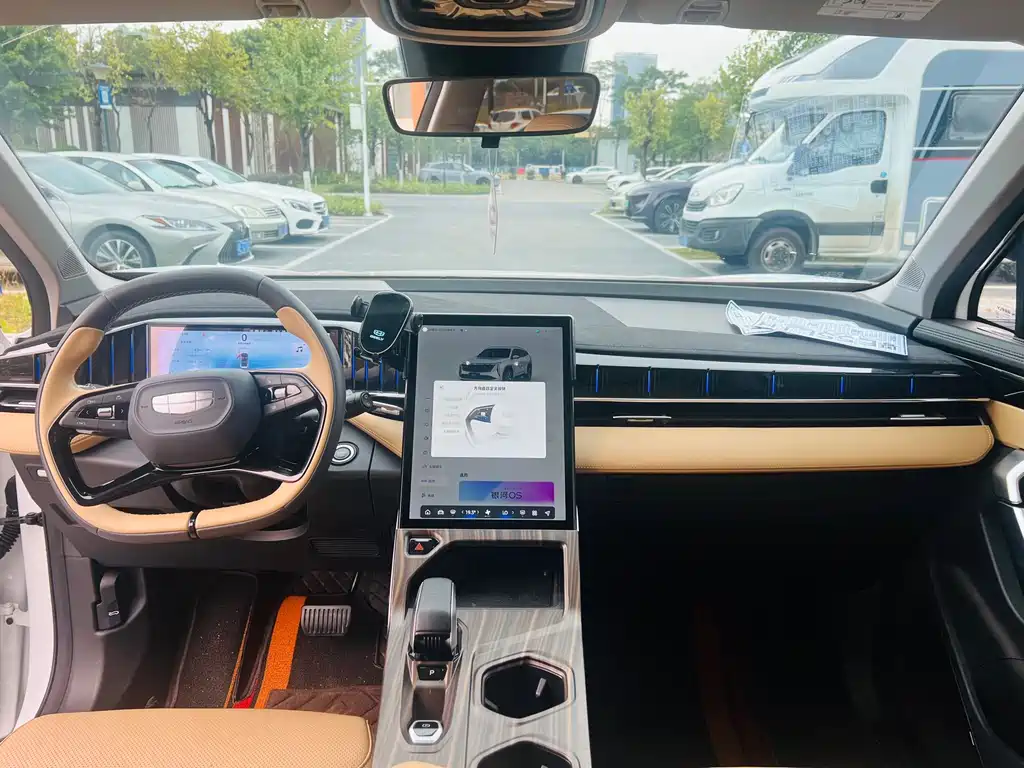 GEELY AUTOMOBILE BOYUE L