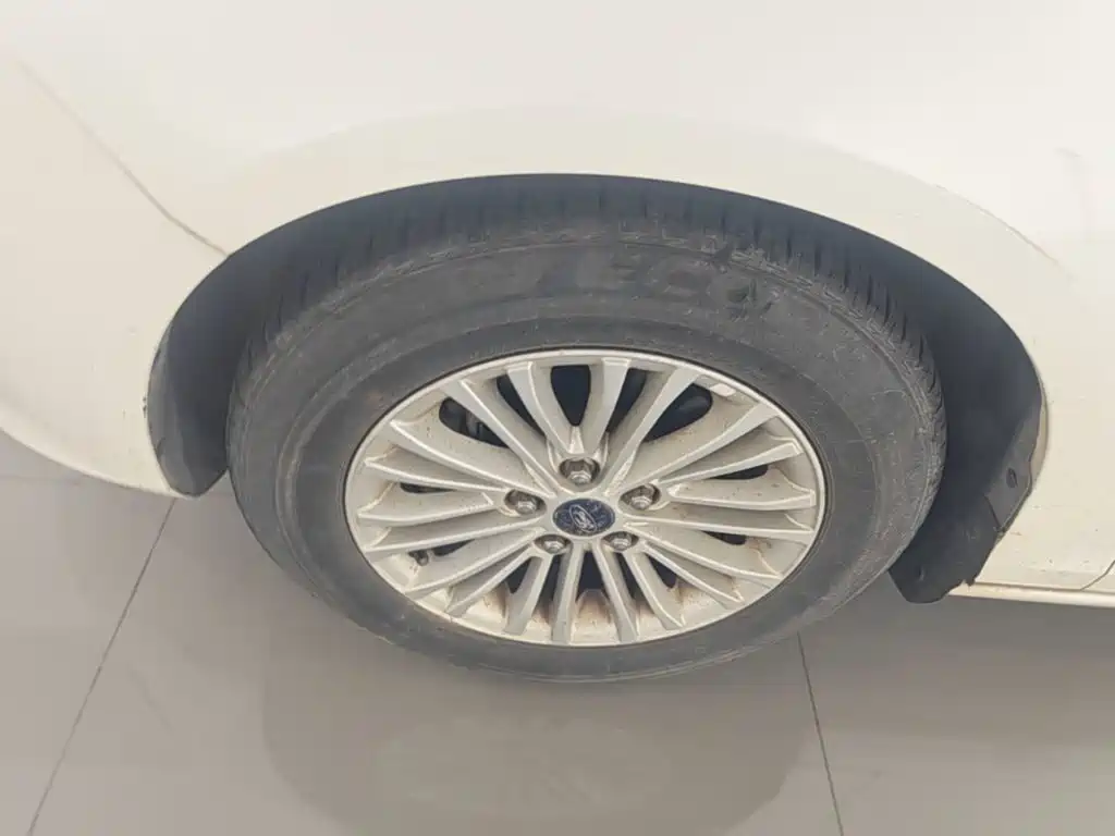 Ford Escort — миниатюра 23