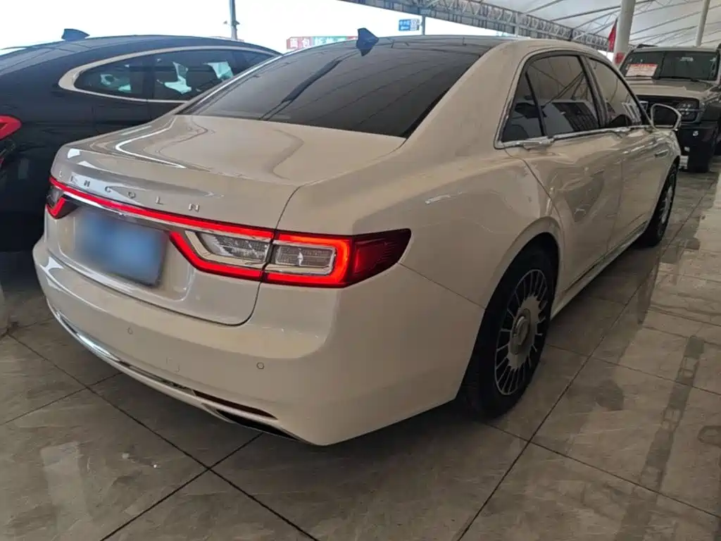 Lincoln Continental — миниатюра 7