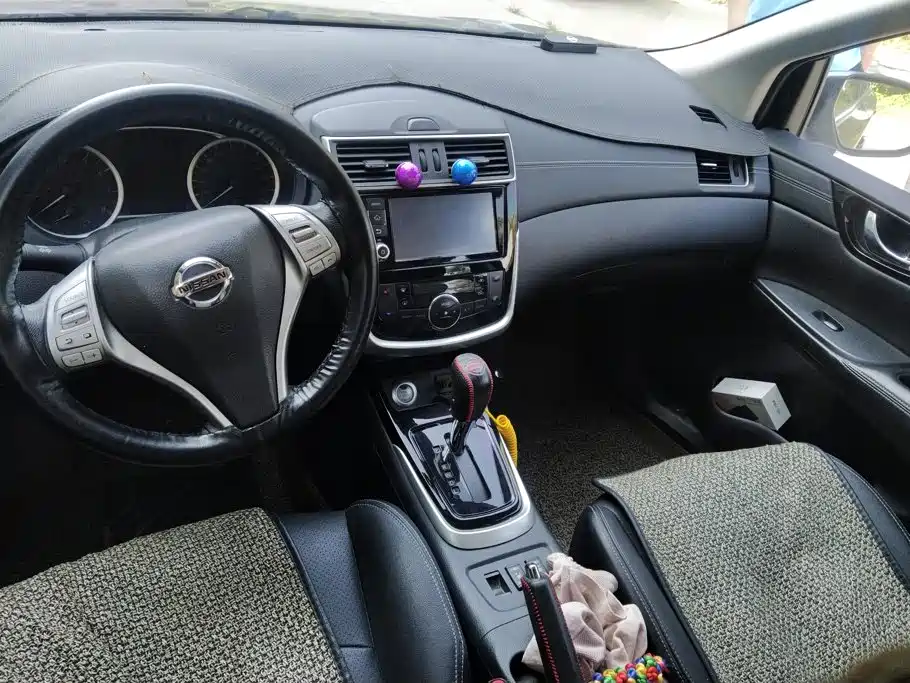 Nissan Tiida — миниатюра 12