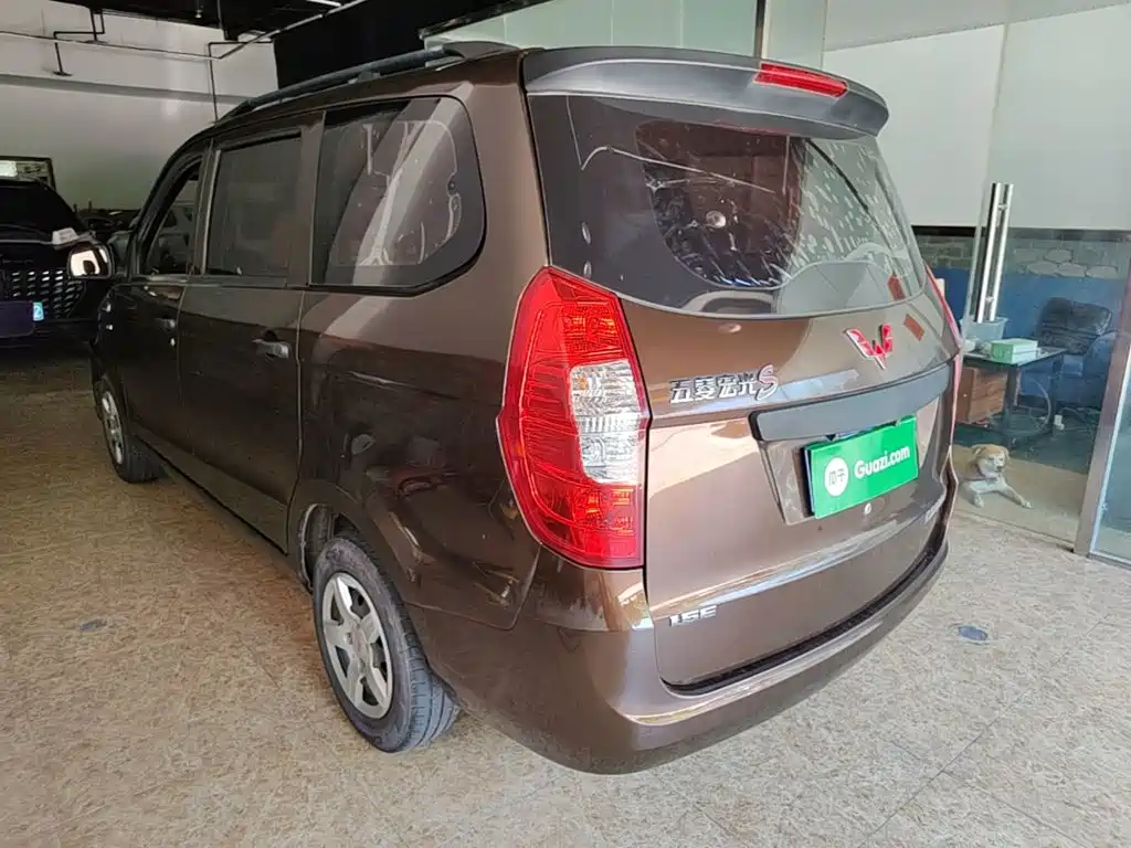 Wuling Hongguang — миниатюра 5