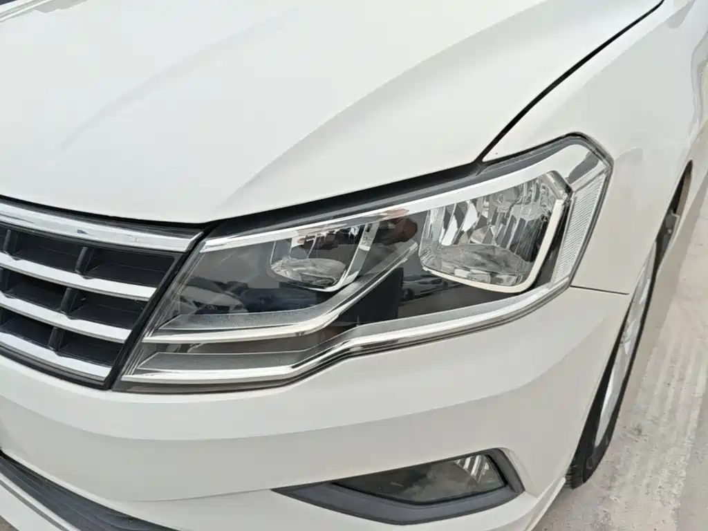 Volkswagen Jetta — миниатюра 24