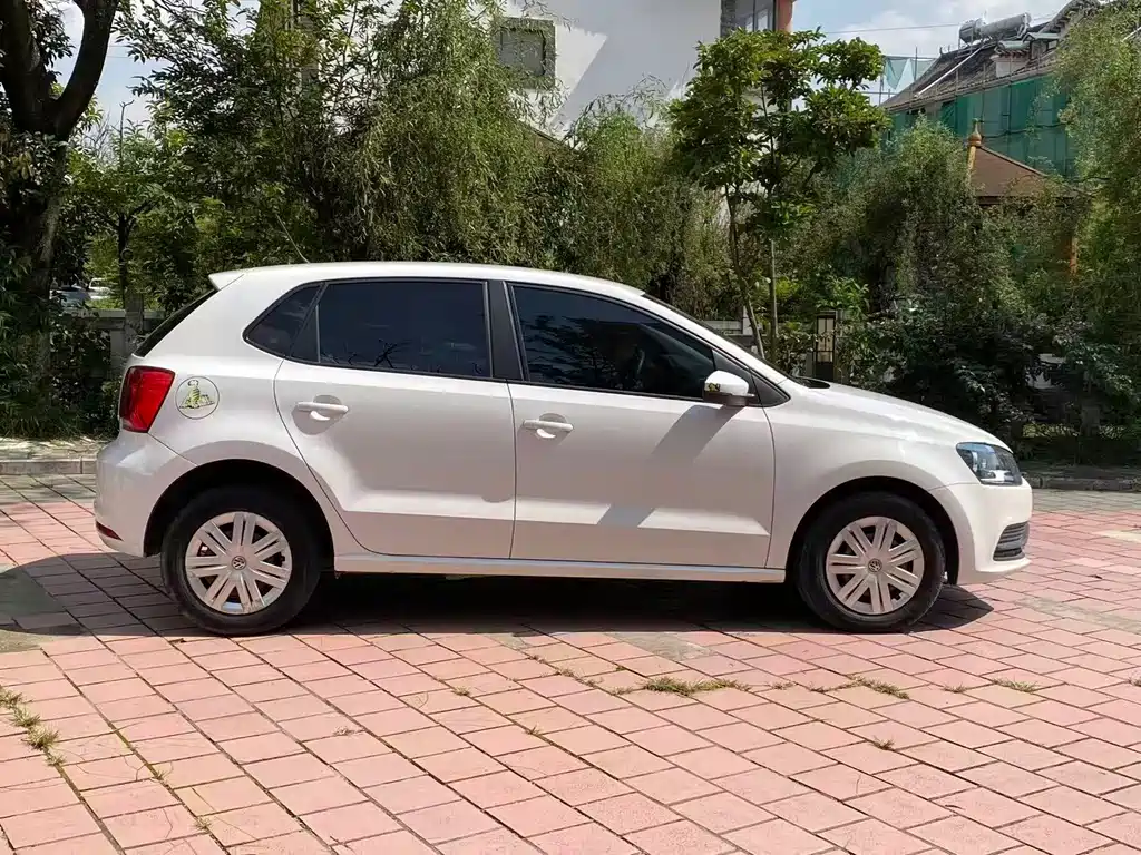 Volkswagen Polo — миниатюра 12