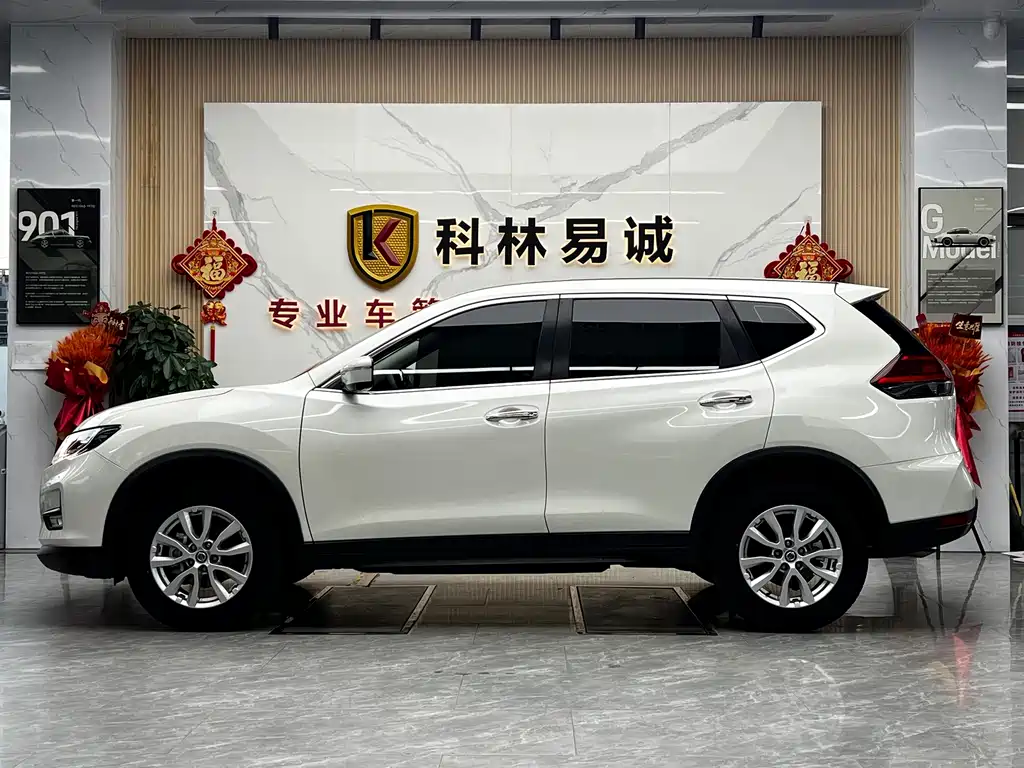 Nissan X-Trail — миниатюра 7