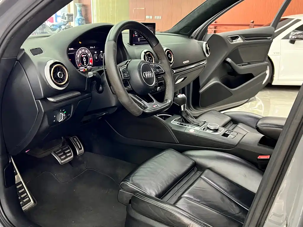 Audi RS 3 — миниатюра 10