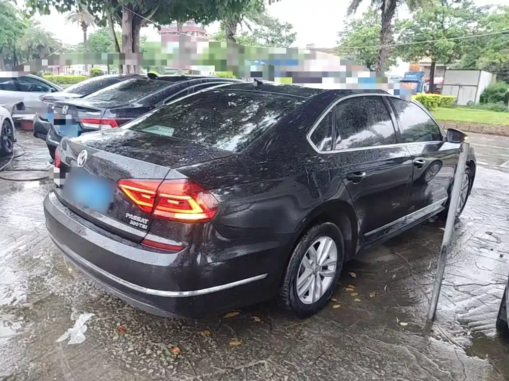 Volkswagen Passat 2017 330TSI DSG