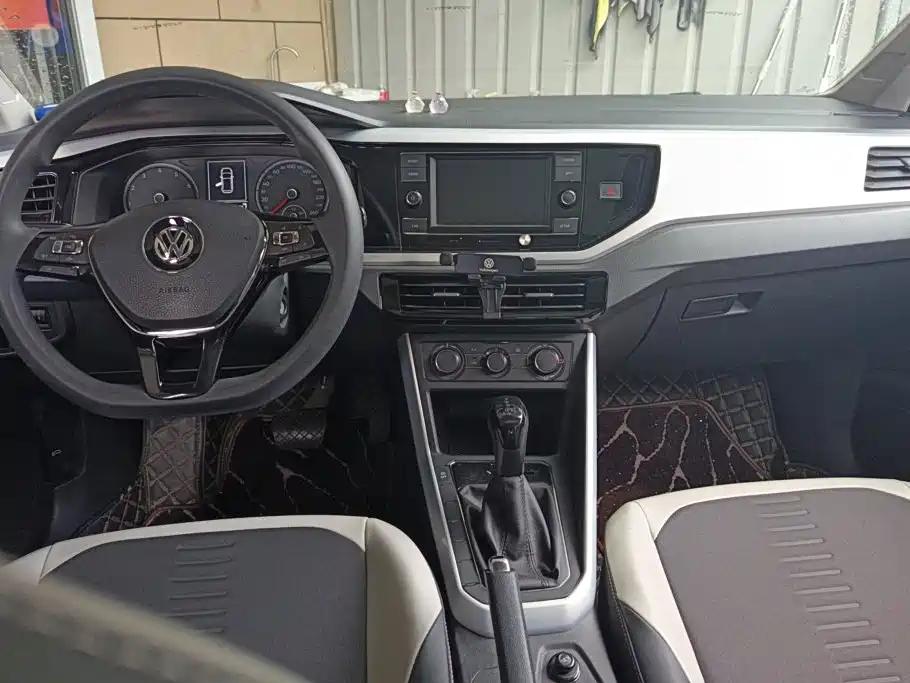 Volkswagen Polo — миниатюра 12