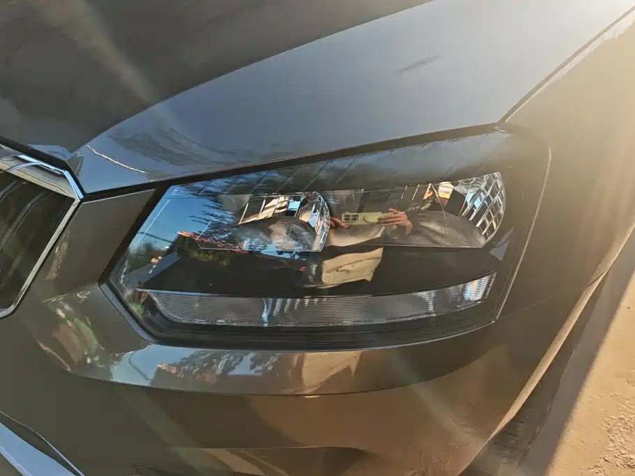 Skoda Yeti — миниатюра 5