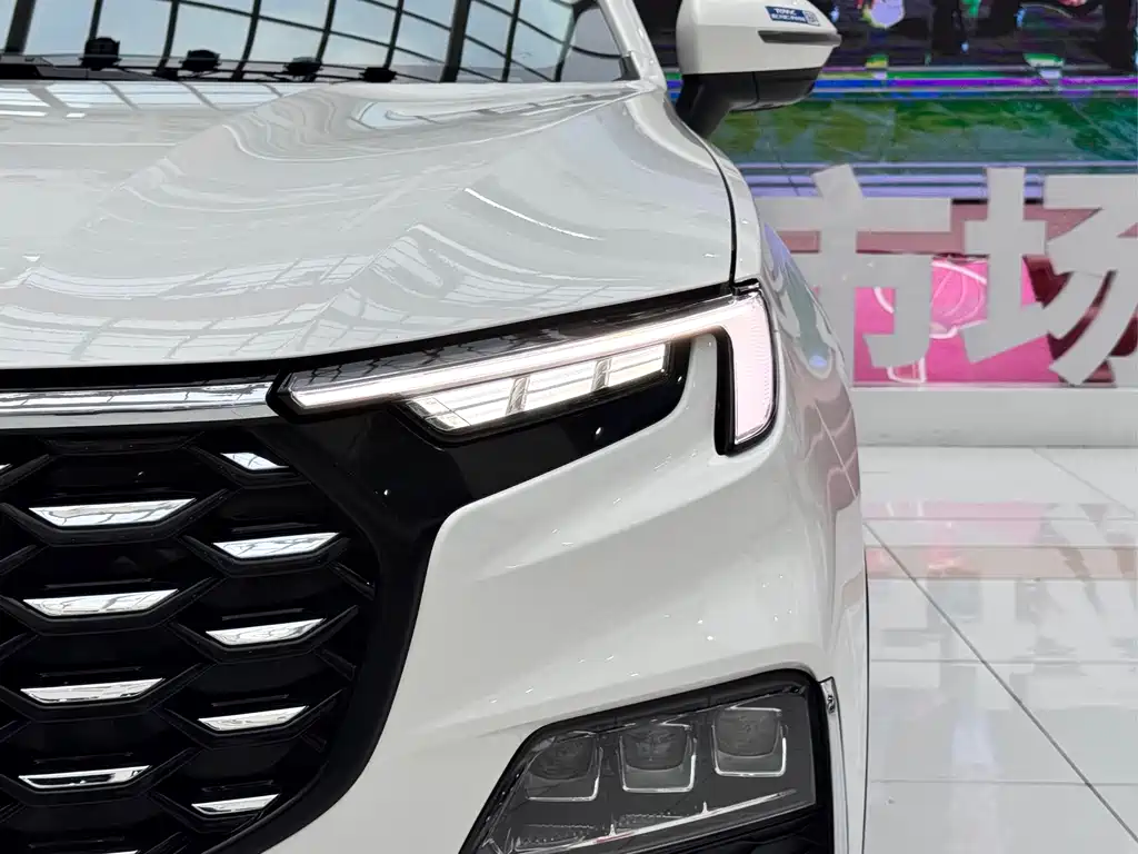 Ford Equator — миниатюра 5