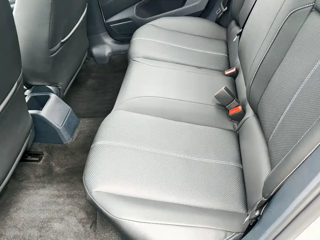 Volkswagen Lavida — миниатюра 11