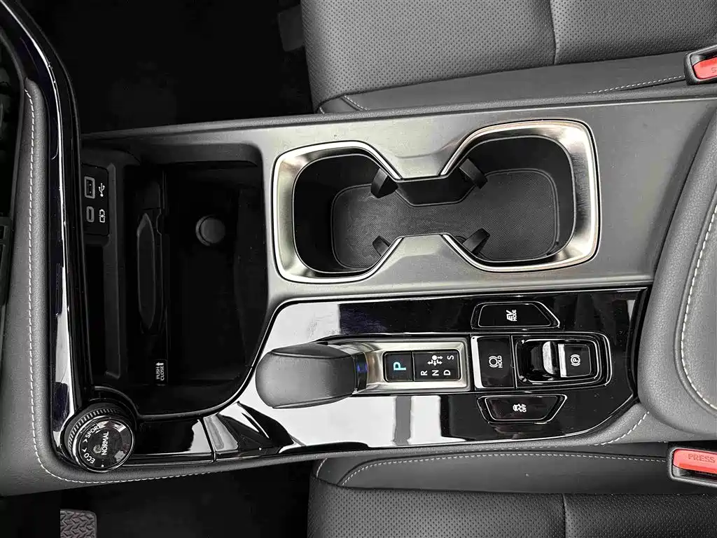 Lexus NX — миниатюра 12