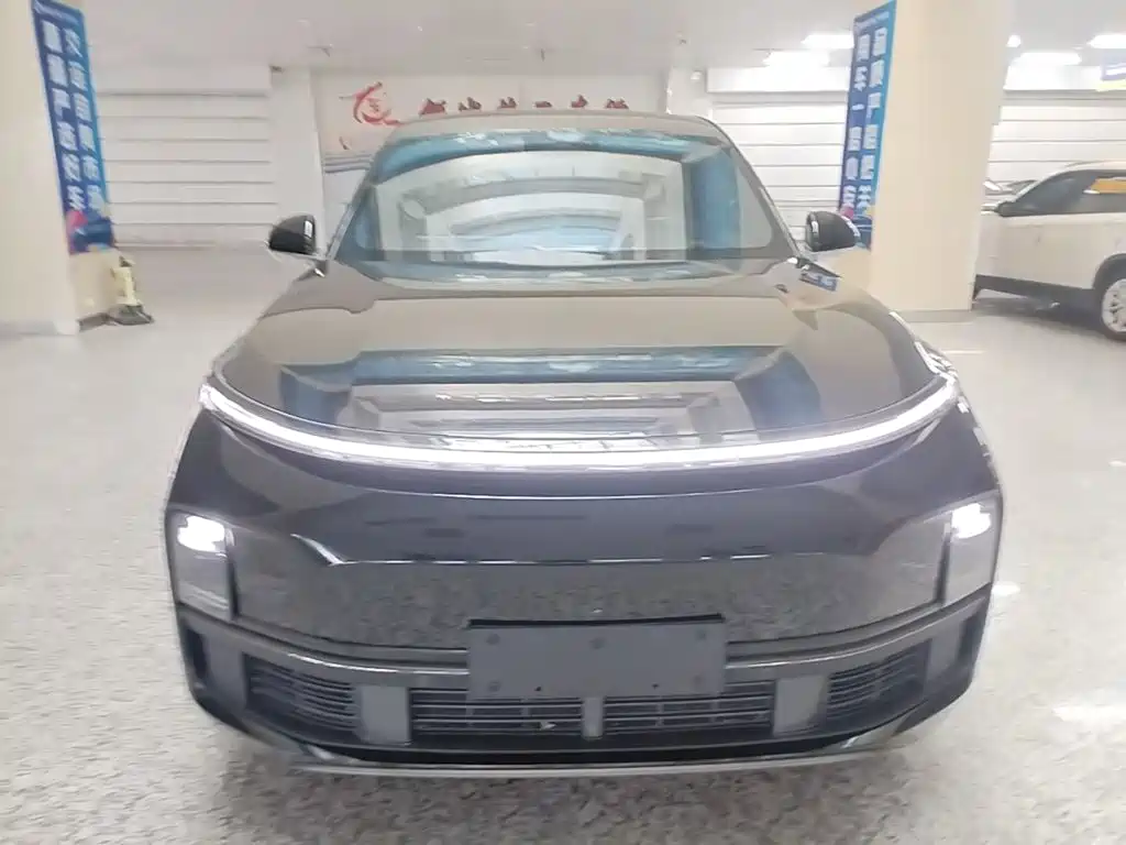 Li Auto Li L8 — миниатюра 3