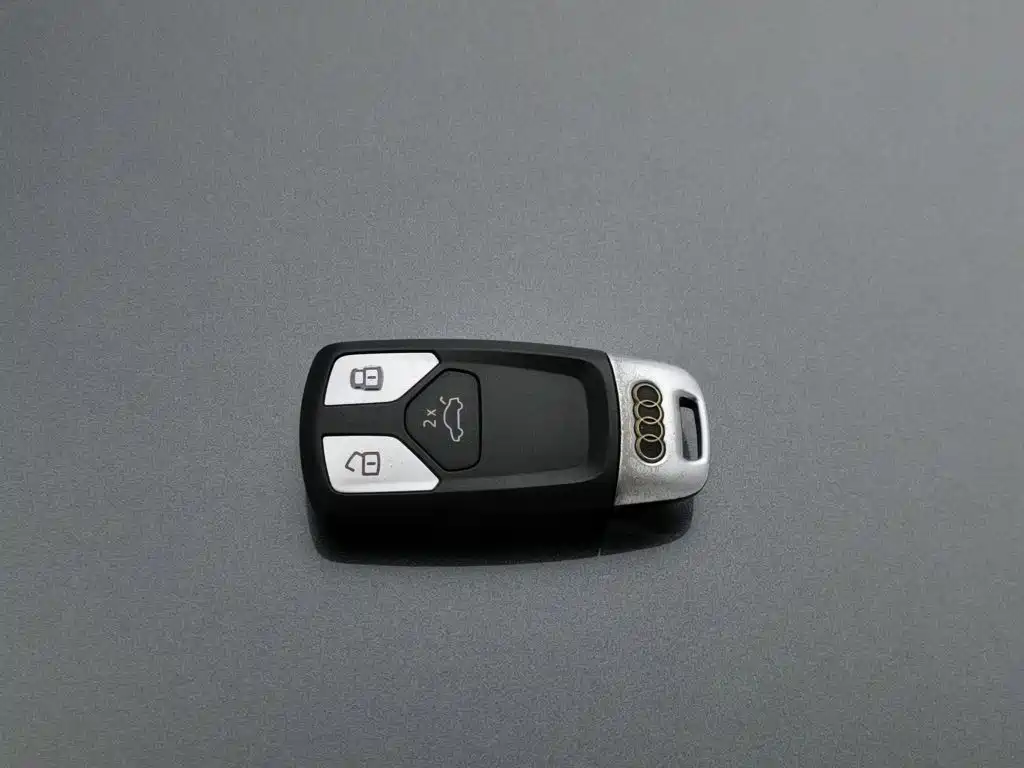 Audi A4L — миниатюра 19