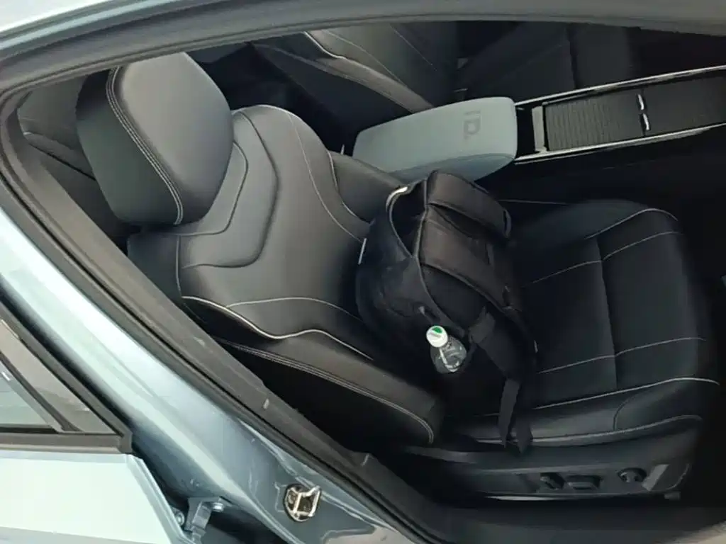 Volkswagen ID.4 X — миниатюра 25