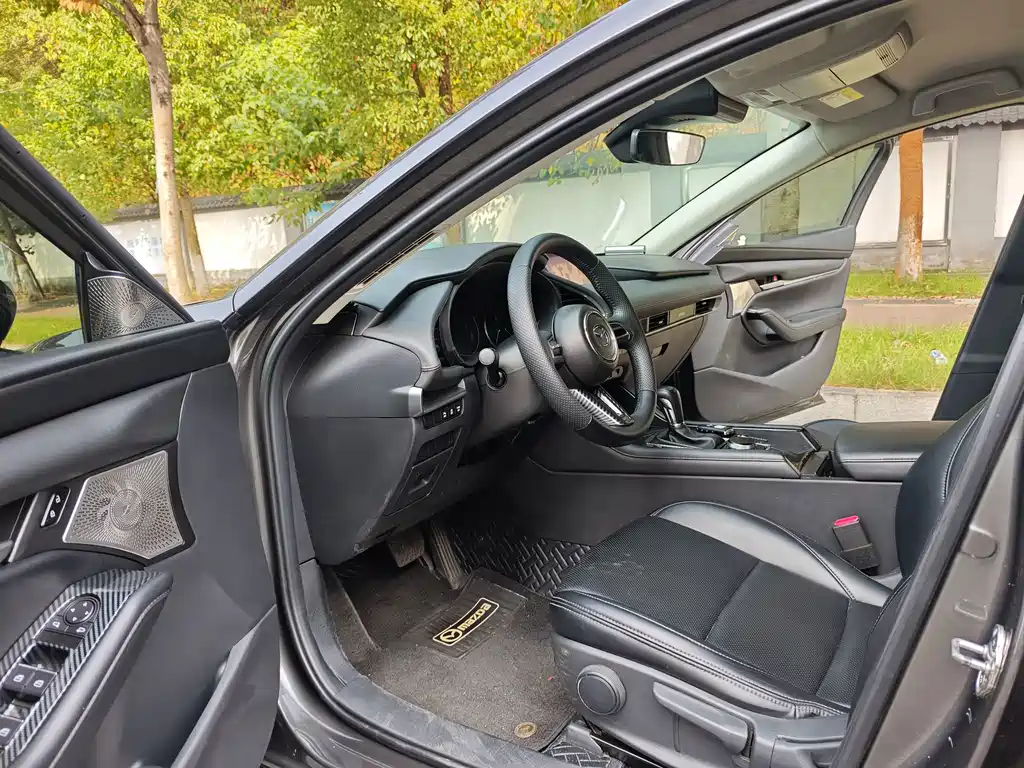 Mazda 3 Axela — миниатюра 9